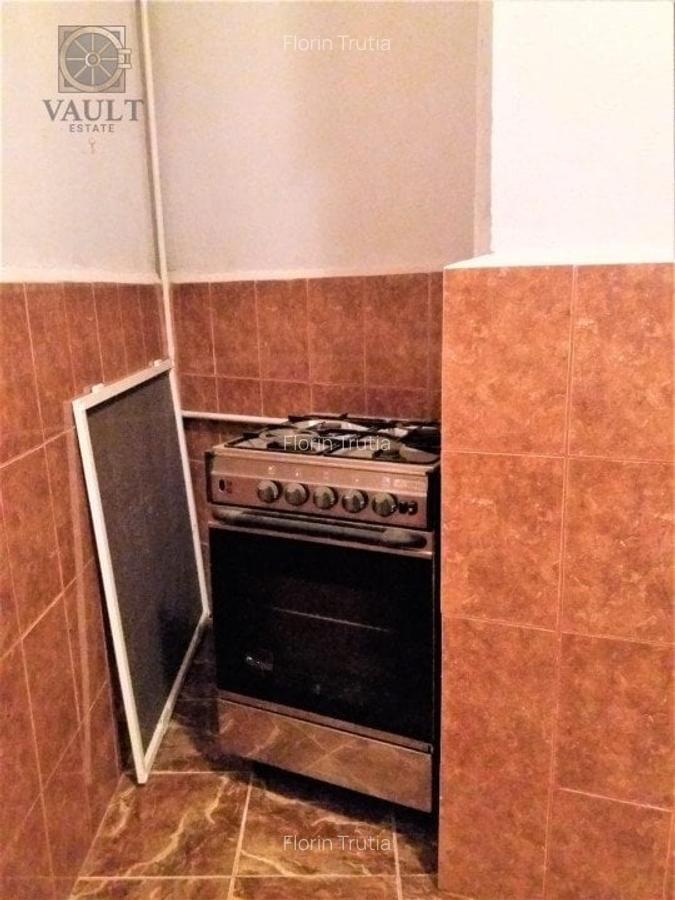 Apartament cu 3 camere decomandat în 13 Septembrie - 7