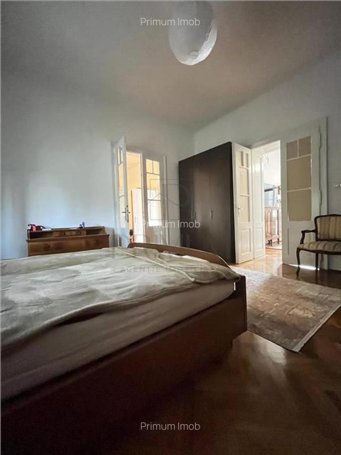 BALCESCU - Cladire renovata - 3 Camere - Centrala proprie  - Curte 137mp - 15