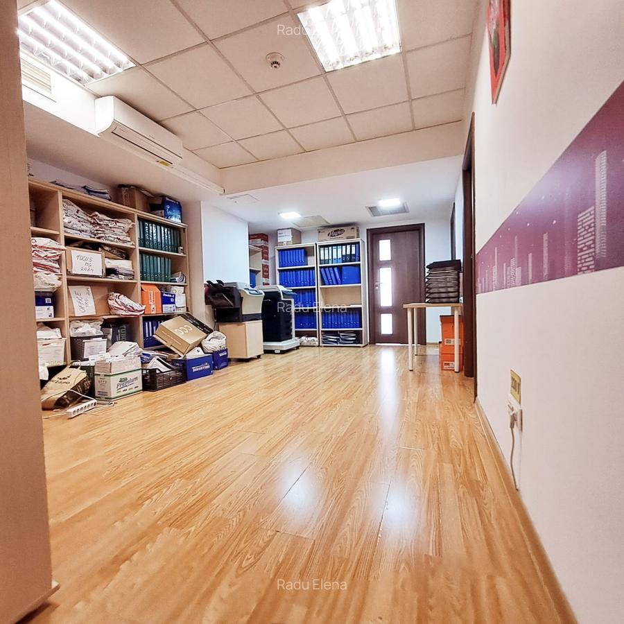 Vitan-Mall Birouri suprafata 183 mp-pret 2379 euro - 3