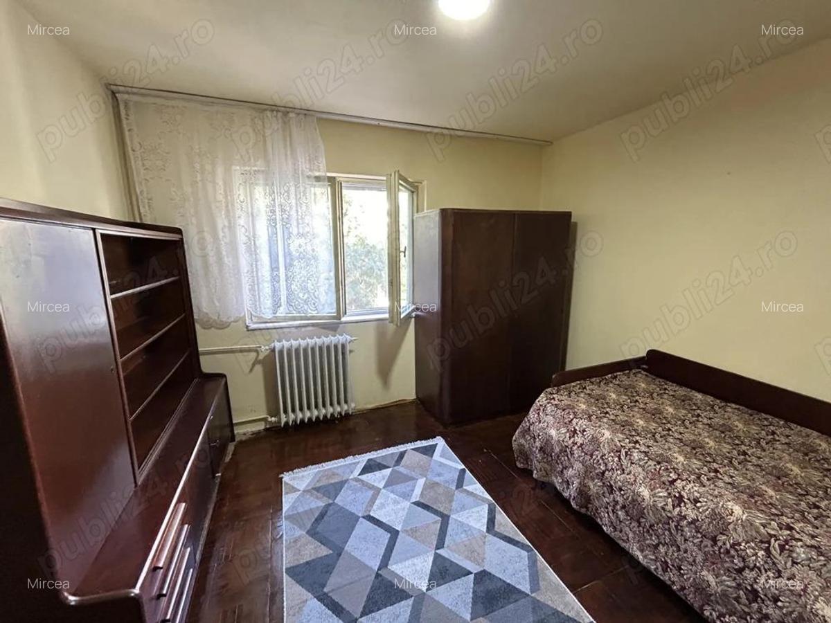Inchiriez apart.2 cam,in Micalaca,str.Mioritei et.2 din 4. - 3