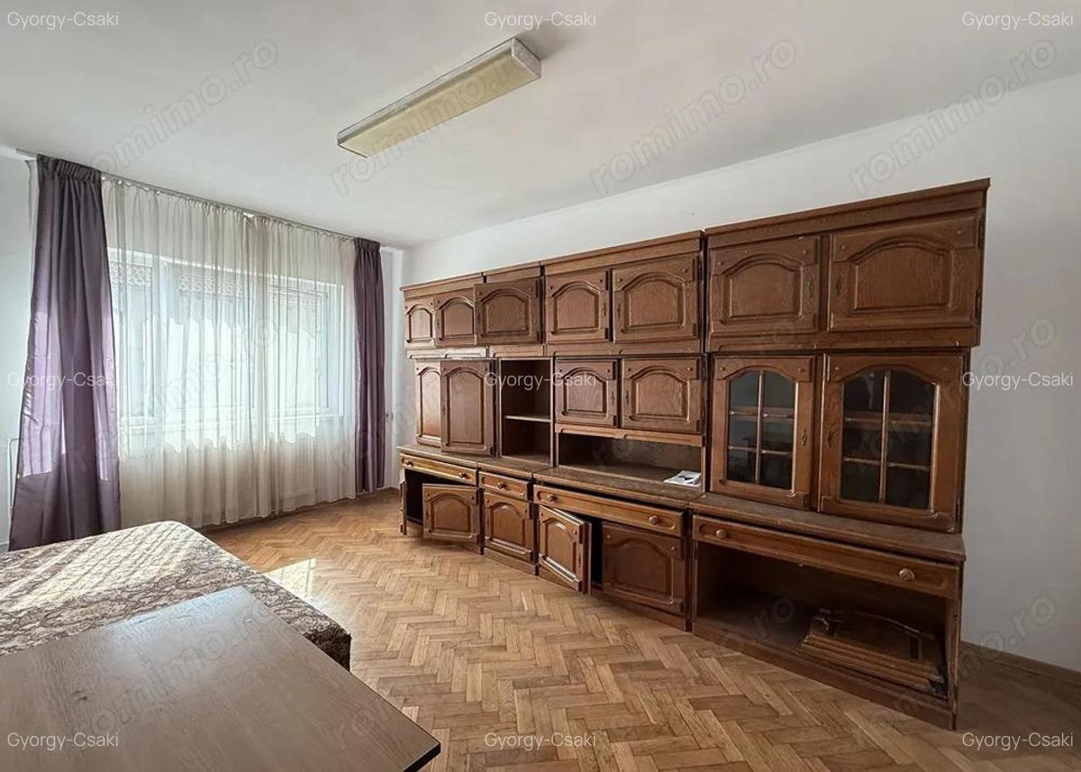 Casa solida cu 5 camere - Iosia - IMOBIHOR - 3
