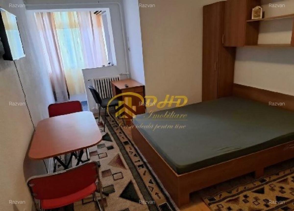 Garsoniera Baza 3 - 10 Garsoniera Baza 3 - 10