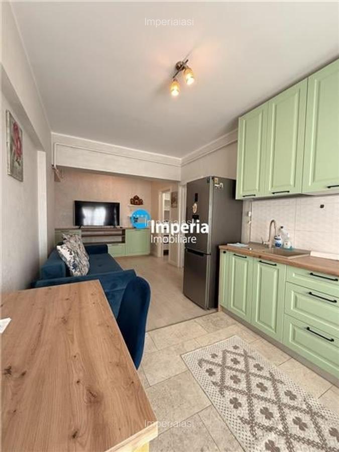 Inchiriez apartament 2 camere, open space, Copou - Royal Town - 2