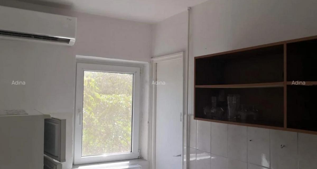 Vitan Mall,Decomandat, Bloc 1992, Reabilitat,Mobilata complet,Utilata1 - 5