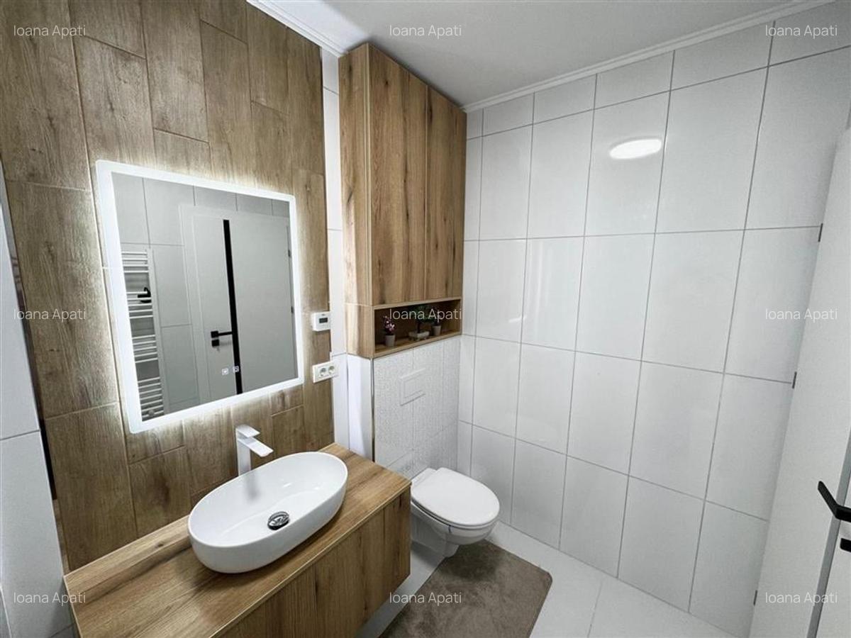 Apartament cu 3 camere decomandat în Central - 4