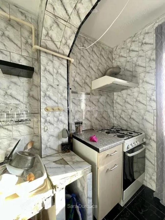 Apartament luminos 3 cam. Calea Giule?ti - 11 Apartament luminos 3 cam. Calea Giule?ti - 11