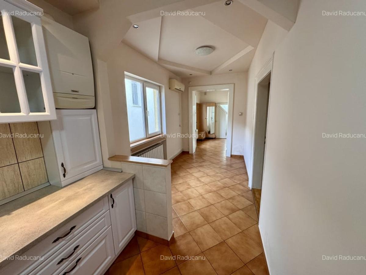 CASA CU 4 CAMERE, ZONA EXCELENTA, DIRECT PROPRIETAR - 2