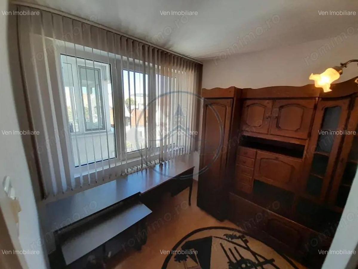 Apartament 4 camere,etajul 2,zona Petru Rares - 8