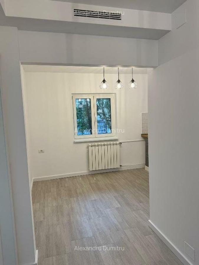 Apartament cu 3 camere semidecomandat, mobilat în Rahova - 7