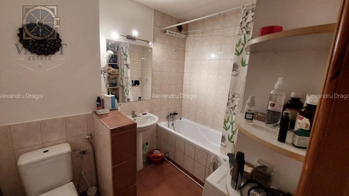 Apartament 3 camere- Decomandat- Bd Basarabia - 4
