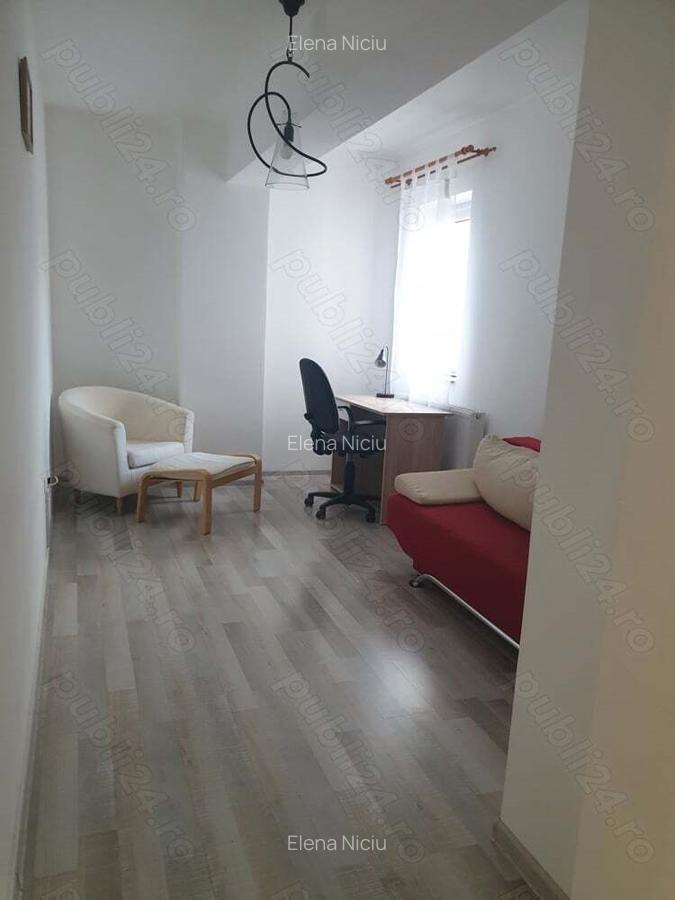 Inchiriez apart.3 camere, zona Coresi - 3