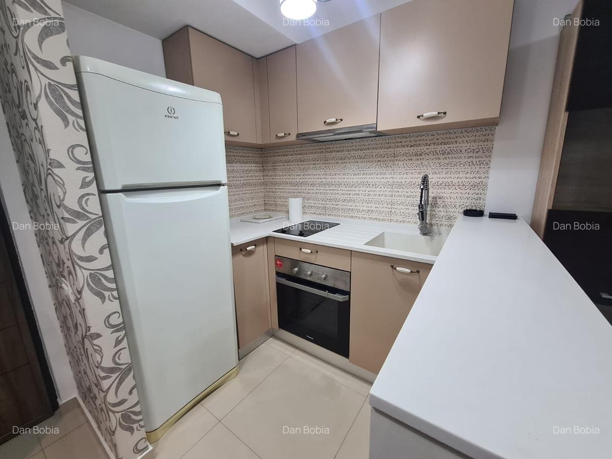 Garsoniera luminoasa 1 min M Gara De Nord DB1427 - 8