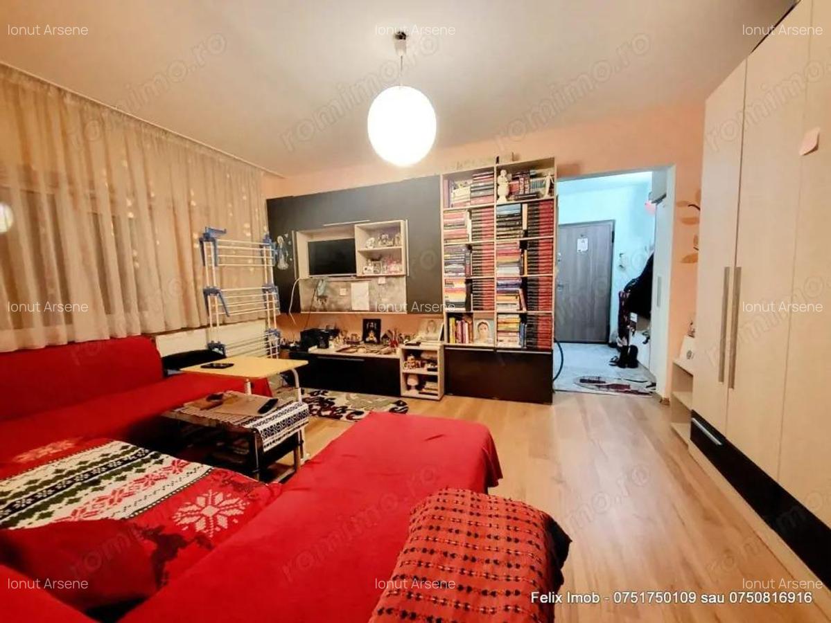 Apartament cu doua camere, parter inalt, 52900 euro - 3