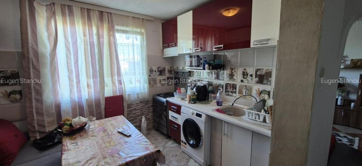 Apartament cu 3 camere semidecomandat, mobilat în Crângași - 2
