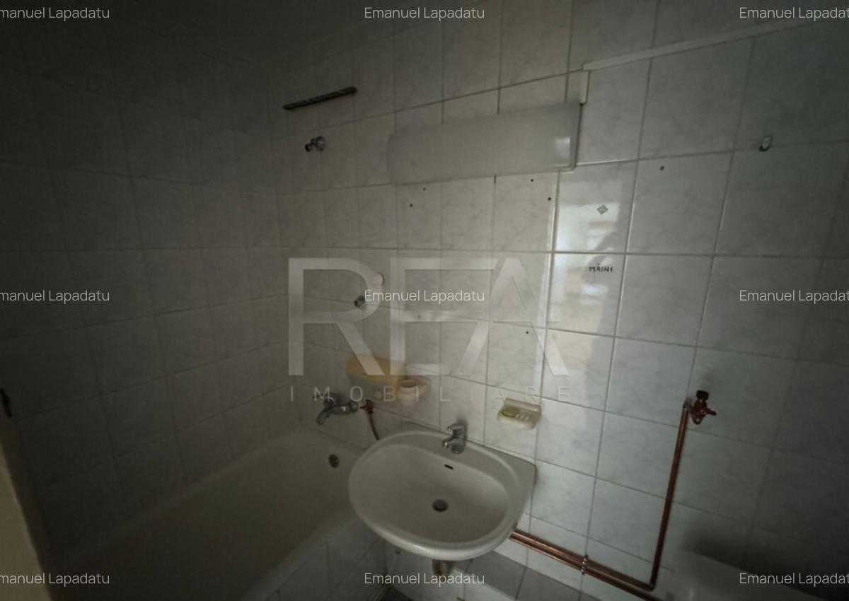 2cam decomandat |Str Pascani | bloc dupa cutremur | 5min met - 7