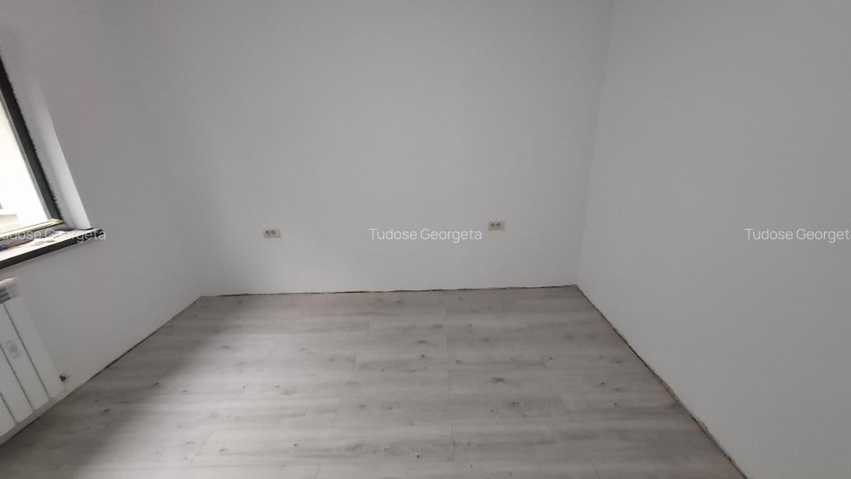 Dacia - ap 3 cam , parter/4 , dec, Suprafata 68,1 mp - 4