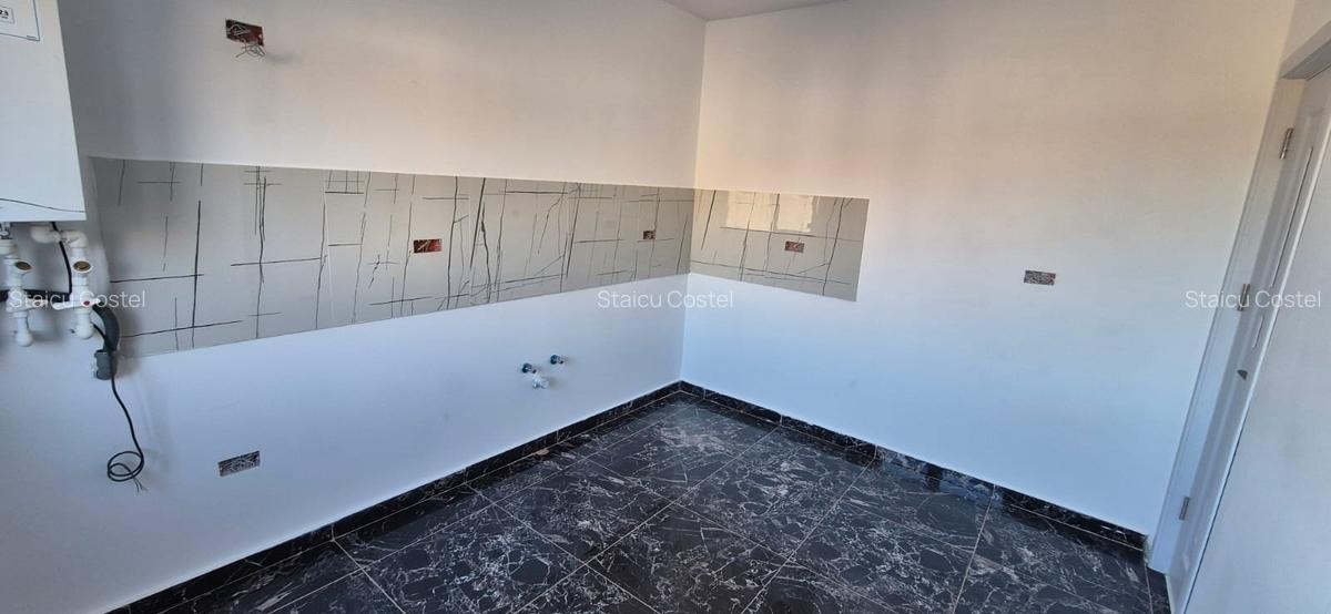 Casă cu 3 camere în Lumina - 8