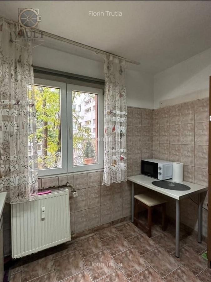 Apartament 4 camere - 3 minute de metrou - 5 minute de I.O.R - Titan - 26