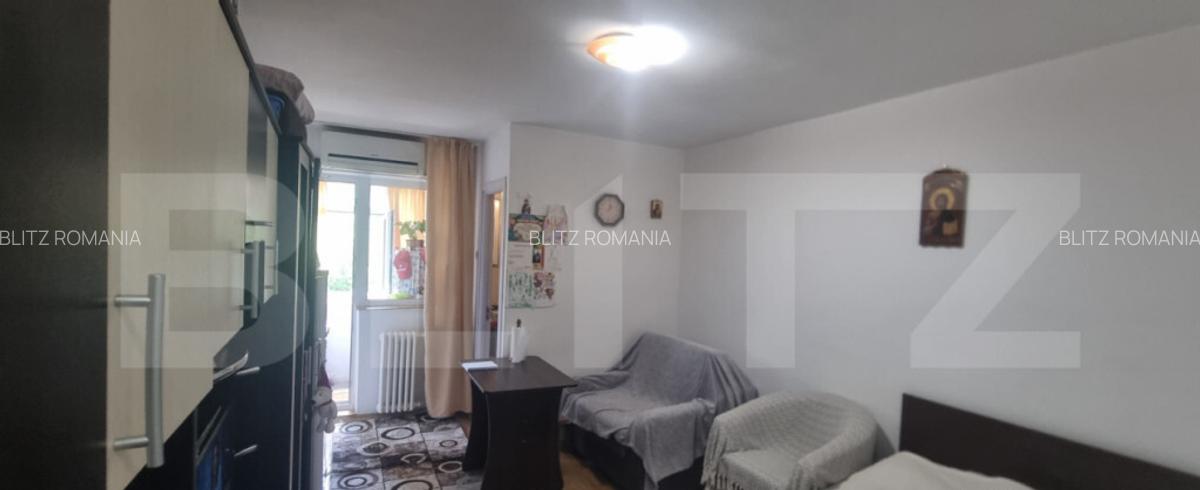Garsoniera de Vanzare : Decomandat - Baie, Balcon si Bucatar - 3