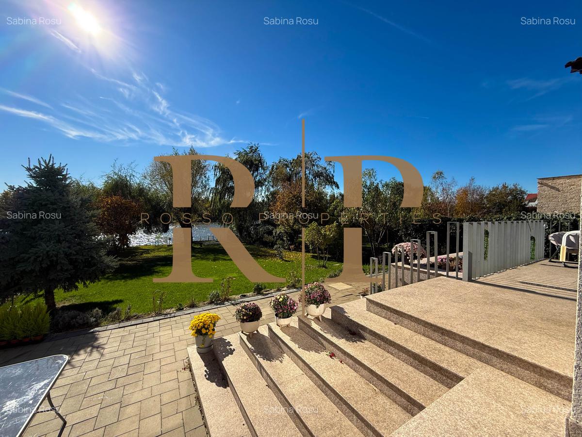 Vila Superba cu deschidere la Lac *Petrachioaia* - 36