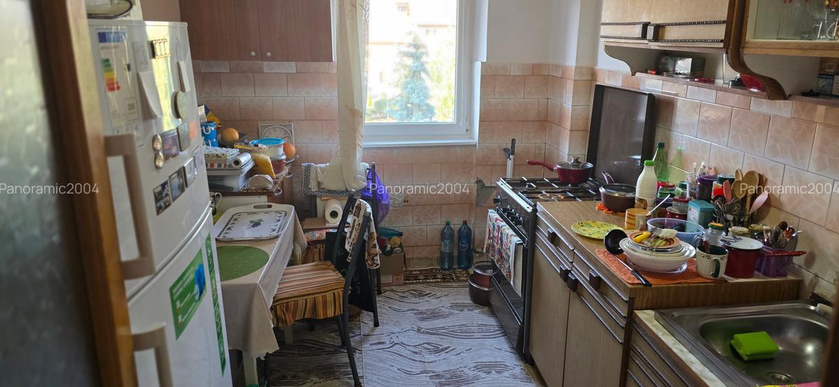 2 camere de vanzare , etajul 2, ultracentral Odobesti. - 10 2 camere de vanzare , etajul 2, ultracentral Odobesti. - 10