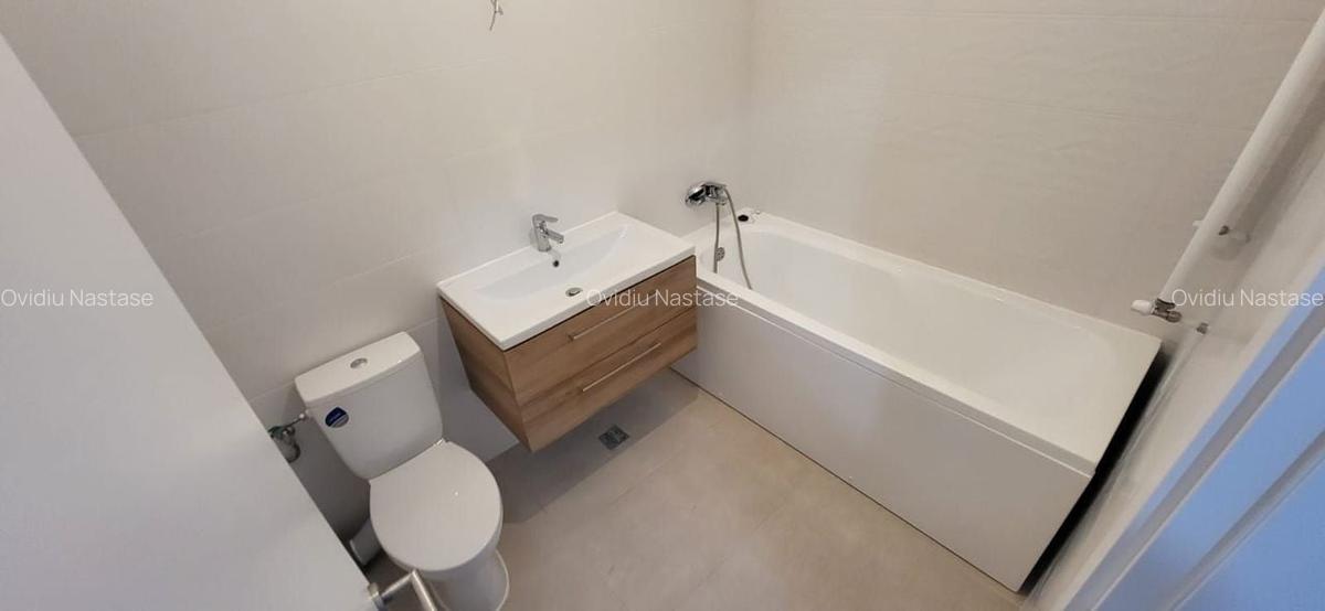 Apartament cu 2 camere decomandat în Apărătorii Patriei - 11
