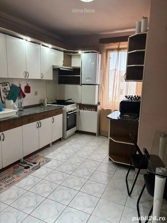 Apartament 2 camere cu balcon ?i copertina primitor, zona buna - 1