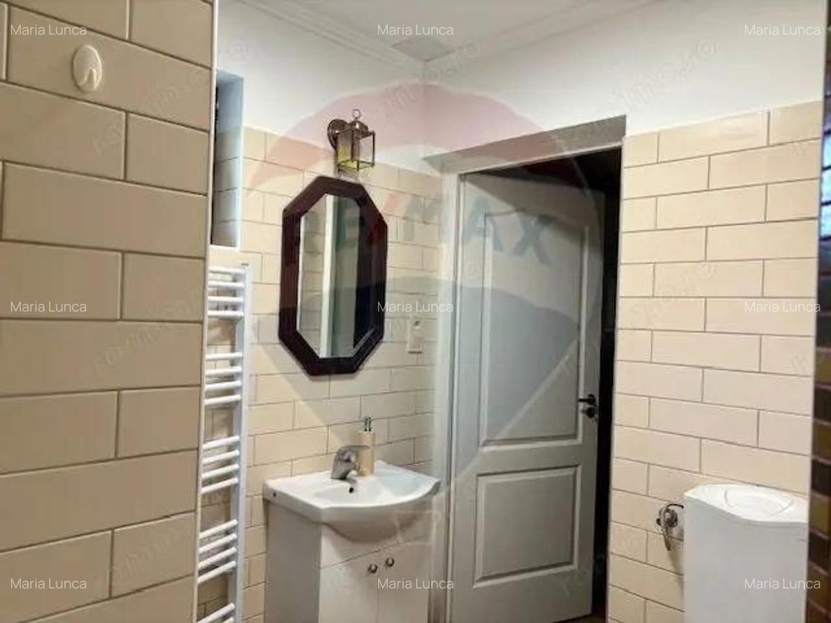 Casa / Vila cu 4 camere de vanzare - 6