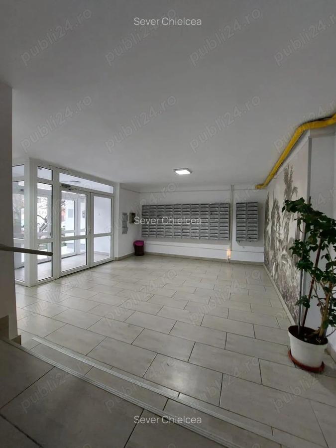 Proprietar inchiriez garsoniera spa?ioasa Casa de Pensii Vitan (langa Phoenix Tower) - 7