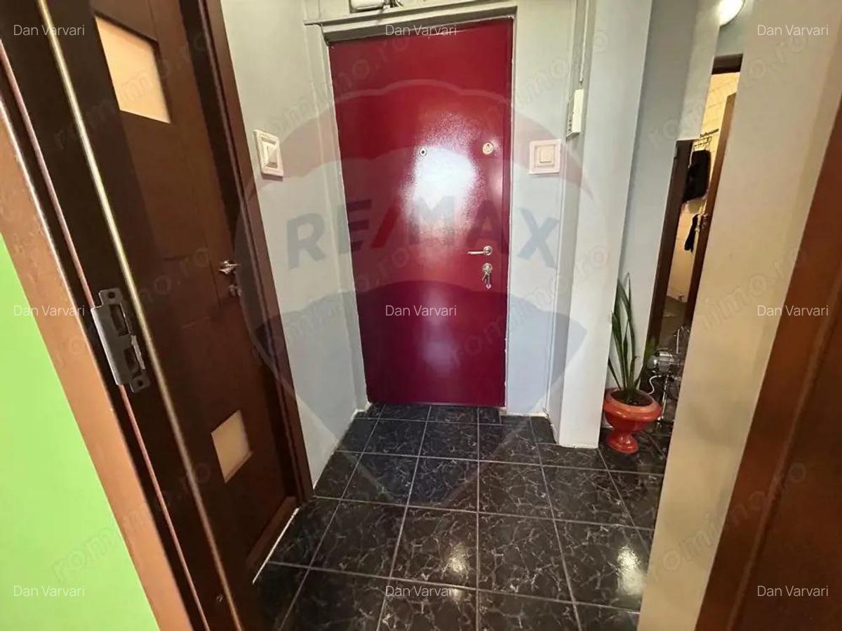 Apartament 3 camere in zona Central (zona OMV) Salonta - 3