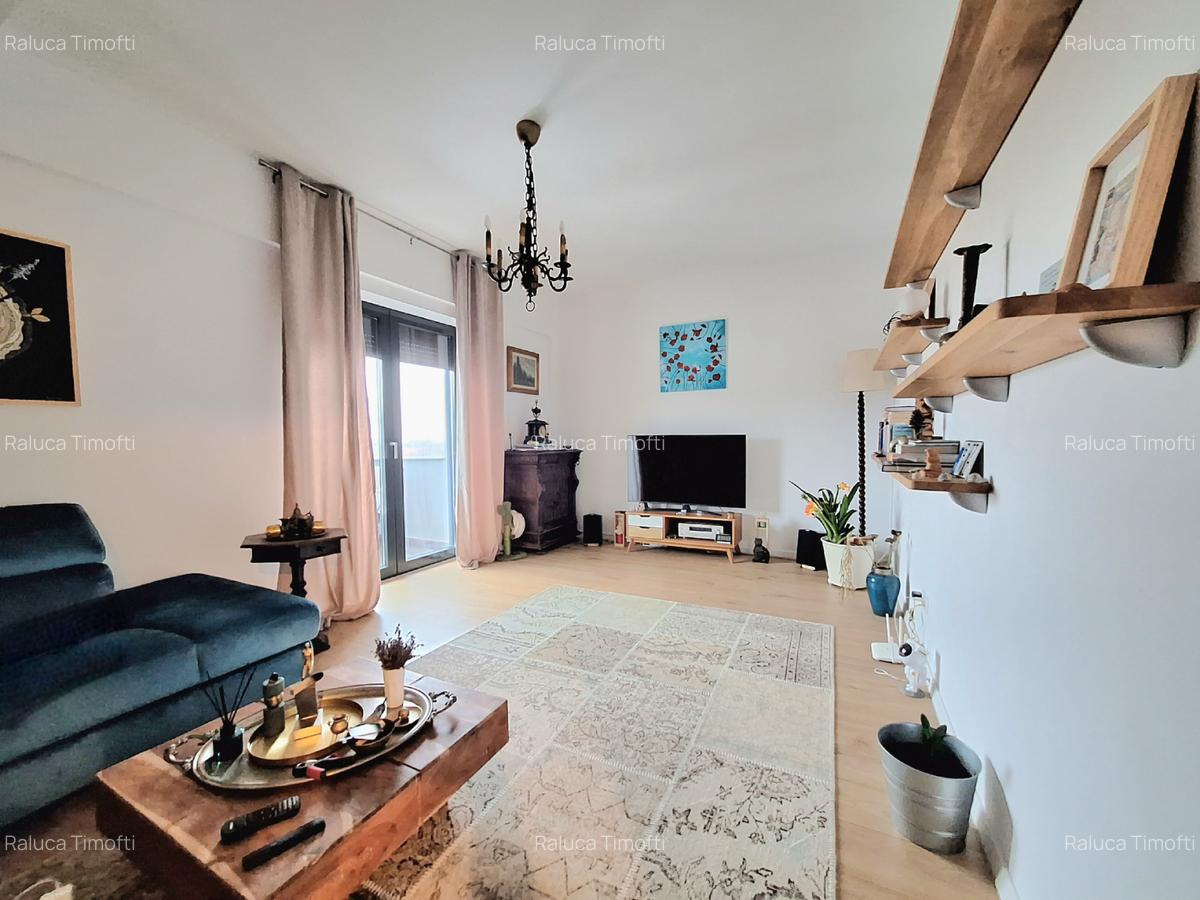 Apartament cu 3 camere decomandat în Băneasa - 1