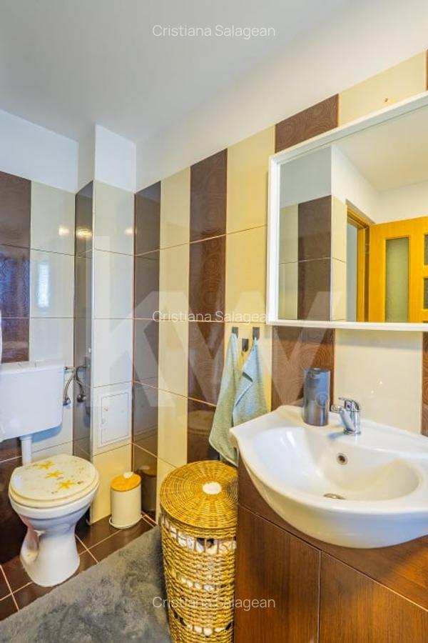 Apartament de vanzare cu 3 camere – zona Valea Aurie, str. Sacel - 16