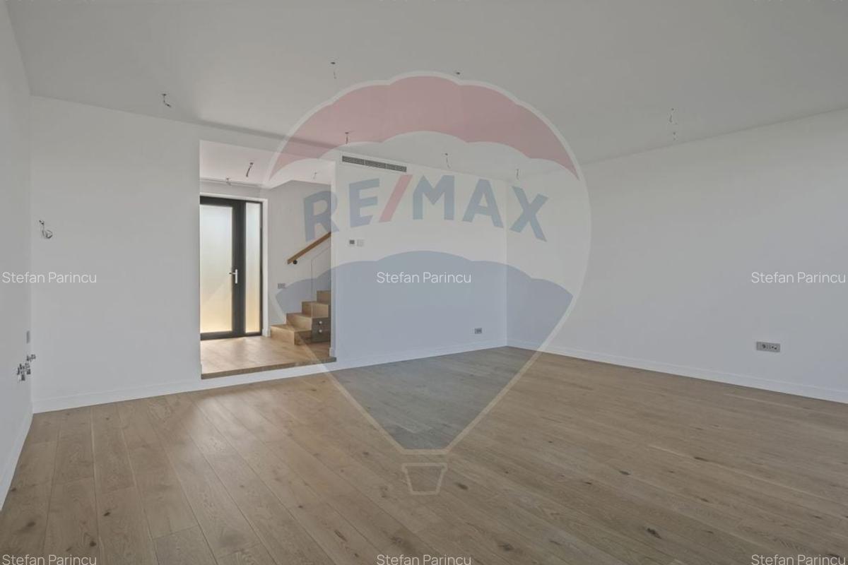 Vila superba de vanzare cu 5 camere in Tunari - Amber Forest - 3