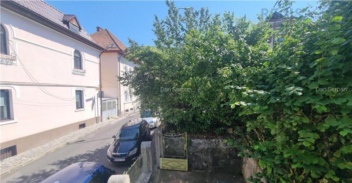 Apartament de doua camere la casa , cu gradina zona centrul - 10
