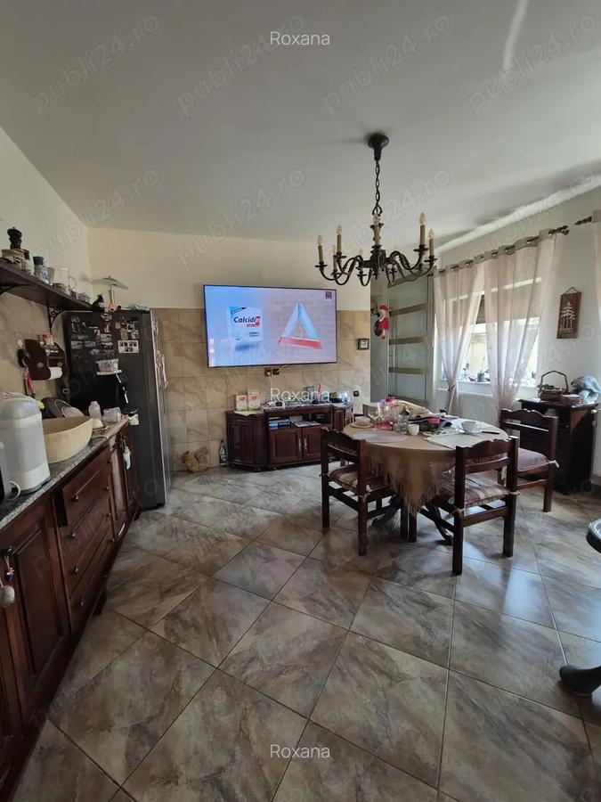 Vila P+1,absolut deosebita, 210mp construiti(p+e),2008 anul construcitiei,caramida Porotherm. - 18 Vila P+1,absolut deosebita, 210mp construiti(p+e),2008 anul construcitiei,caramida Porotherm. - 18