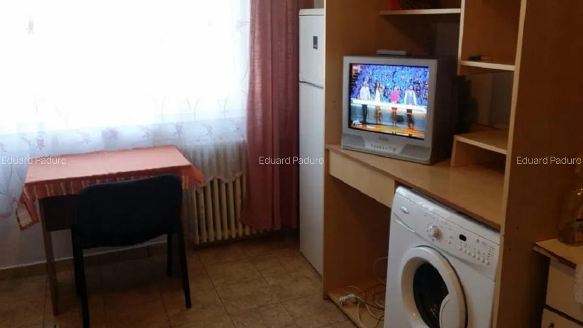Garsoniera -zona Granit- - 1