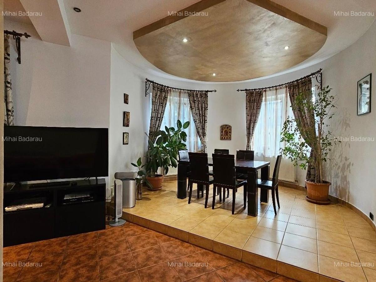 Vila in zona Bucurestii Noi - 275 mp | 6 camere | 4 bai | teren 450 mp - 16