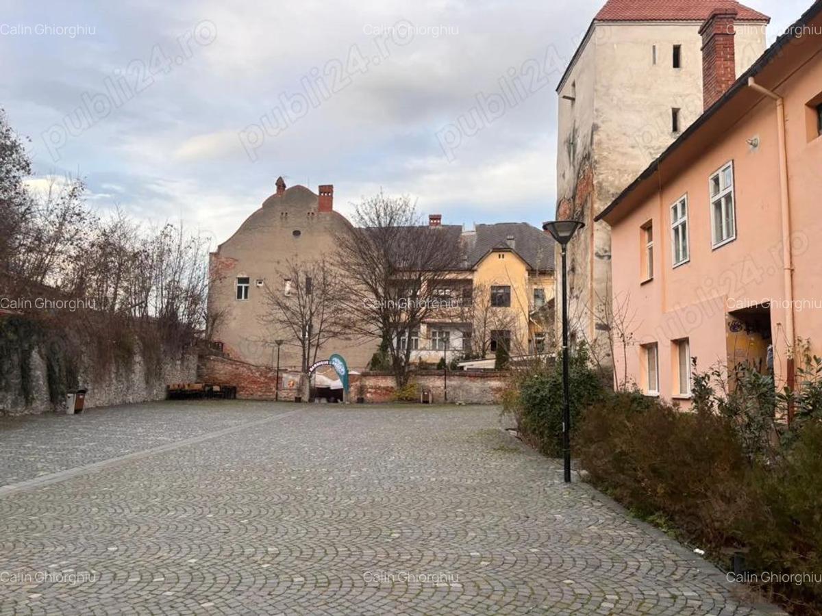 Apartament cu 2 Camere 2 Bai -Centrul Istoric-Piata Brassai - 2