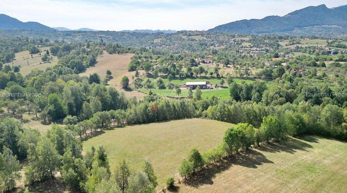 Teren intravilan, priveliste deosebita - 22