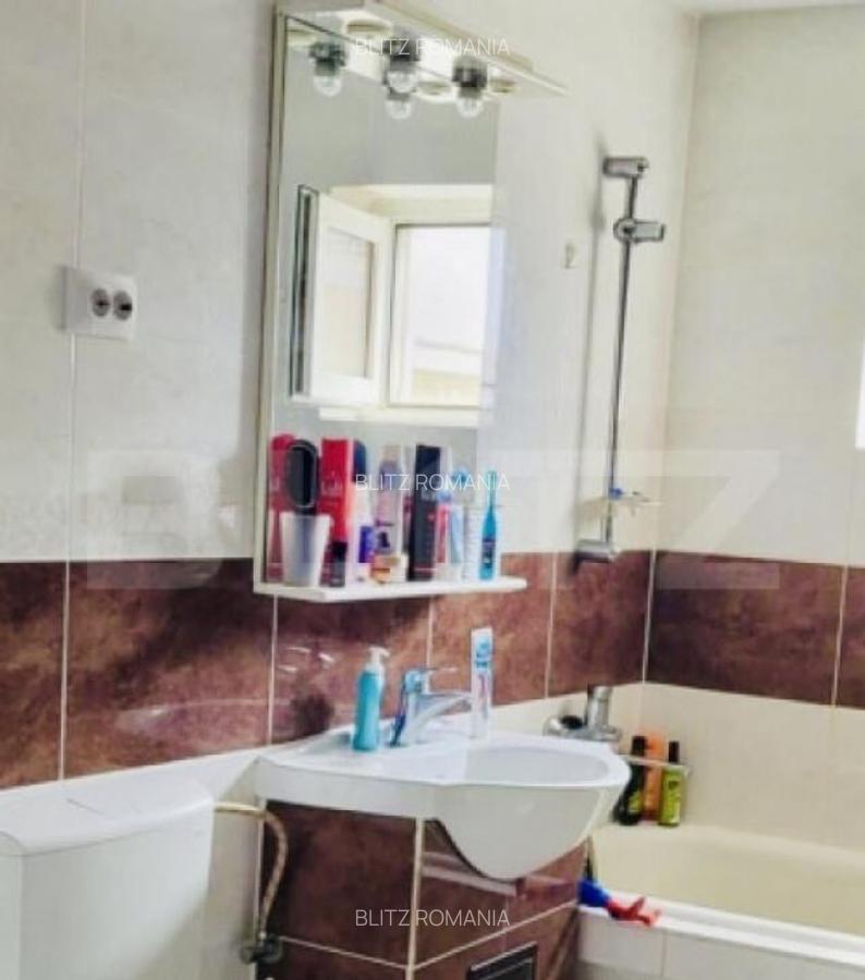 ???? Apartament de vanzare, cu 3 camere, zona Bucovina - 6