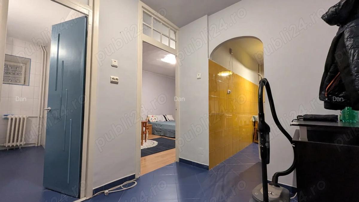 Garsoniera spatioasa in zona centrala - 4