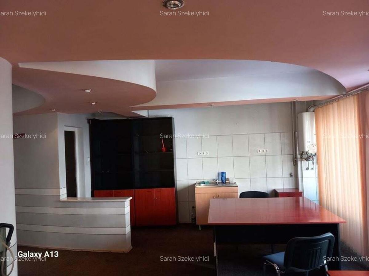 Ag BRASADAS inchiriaza apt ULTRACENTRAL 82mp la etajul 1. - 2