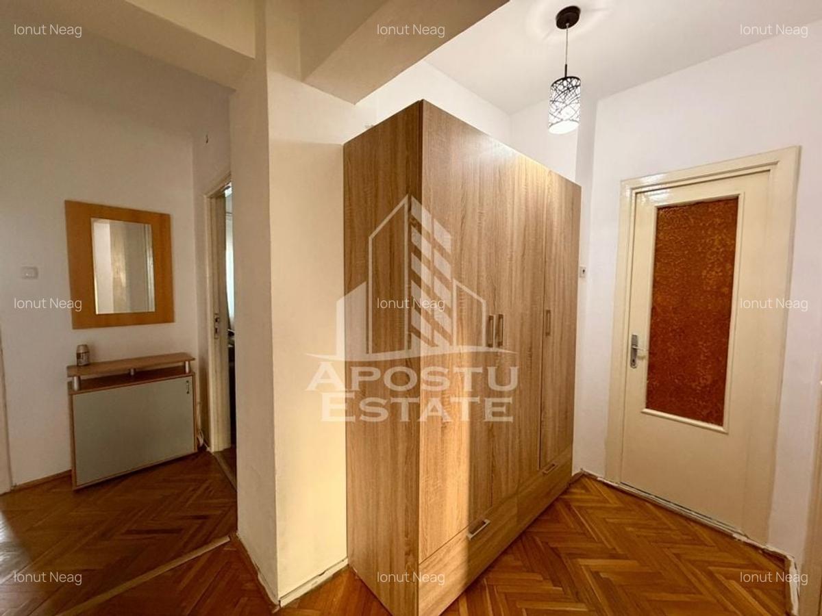 Apartament 3 camere, centrala proprie, zona Centrala - 7