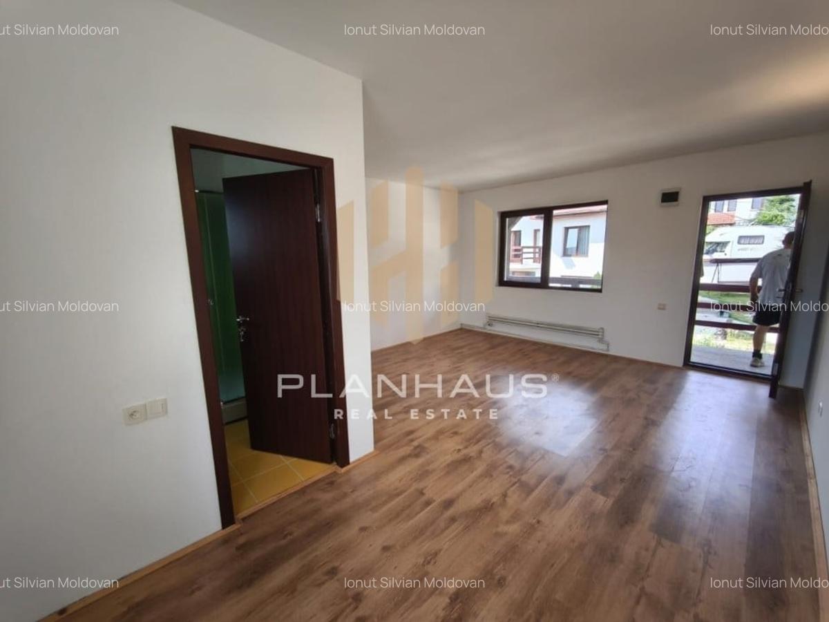 Proprietate cu 20 de camere și 11 ari de teren lângă Stadionul Baia Mare - - 8