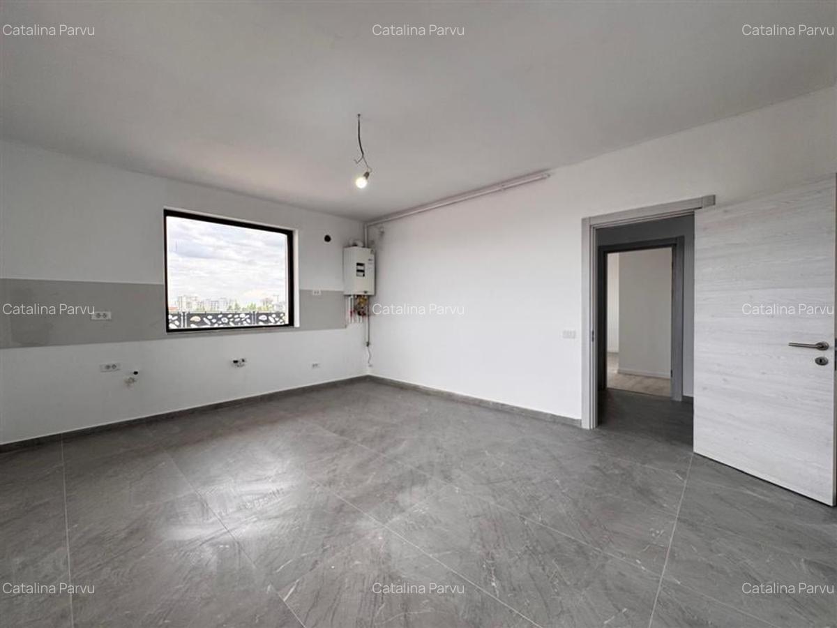 Apartament cu 2 camere decomandat în Titan - 2