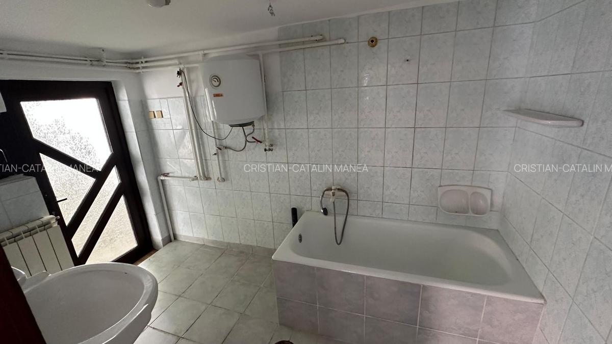 Casă de închiriat în zona Faleza Nord - 14