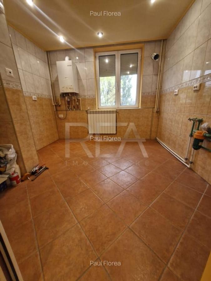 Apartament cu 3 camere la 13 minute de mers pe jos de metroul 1 Decembrie 1918 - 8