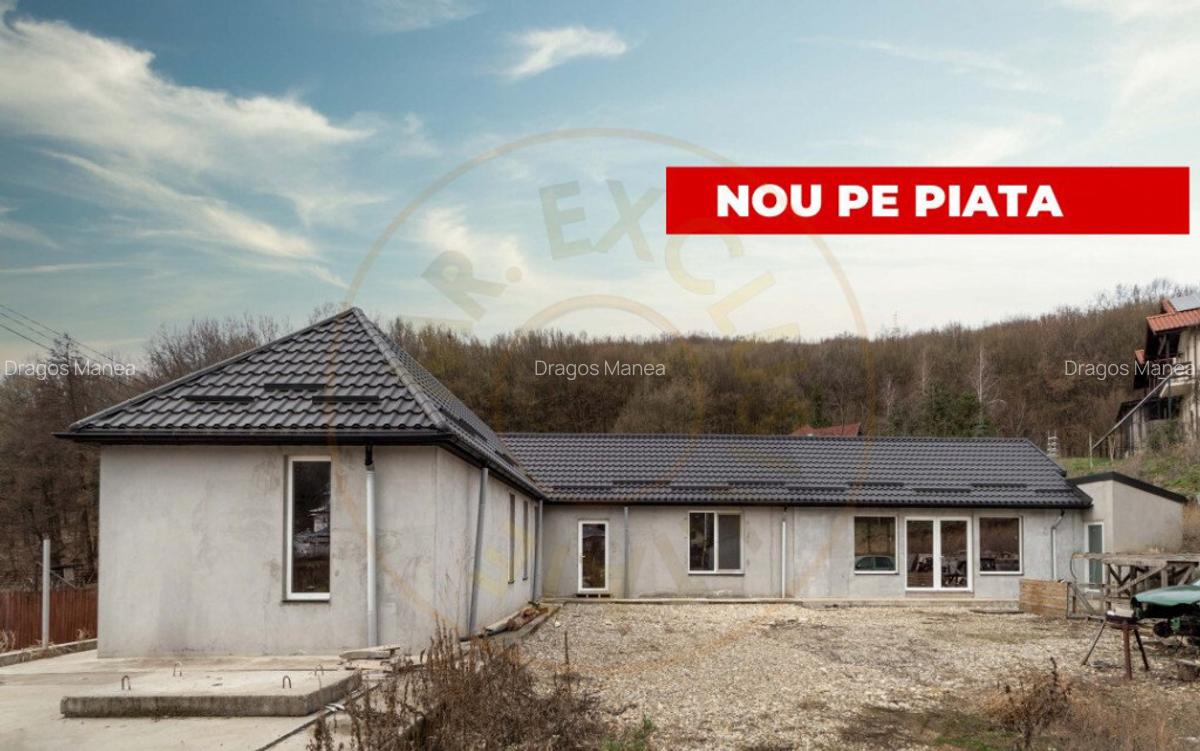 Casa moderna cu 5 camere intr-o zona lini?tita de deal - 2