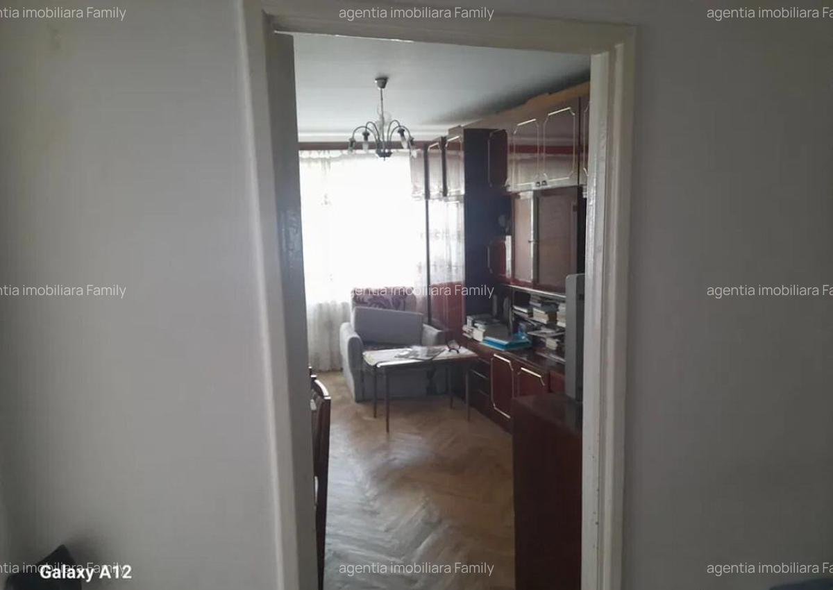 Apartament Cu 3 Camere Decomandate Zona Marasesti - 4