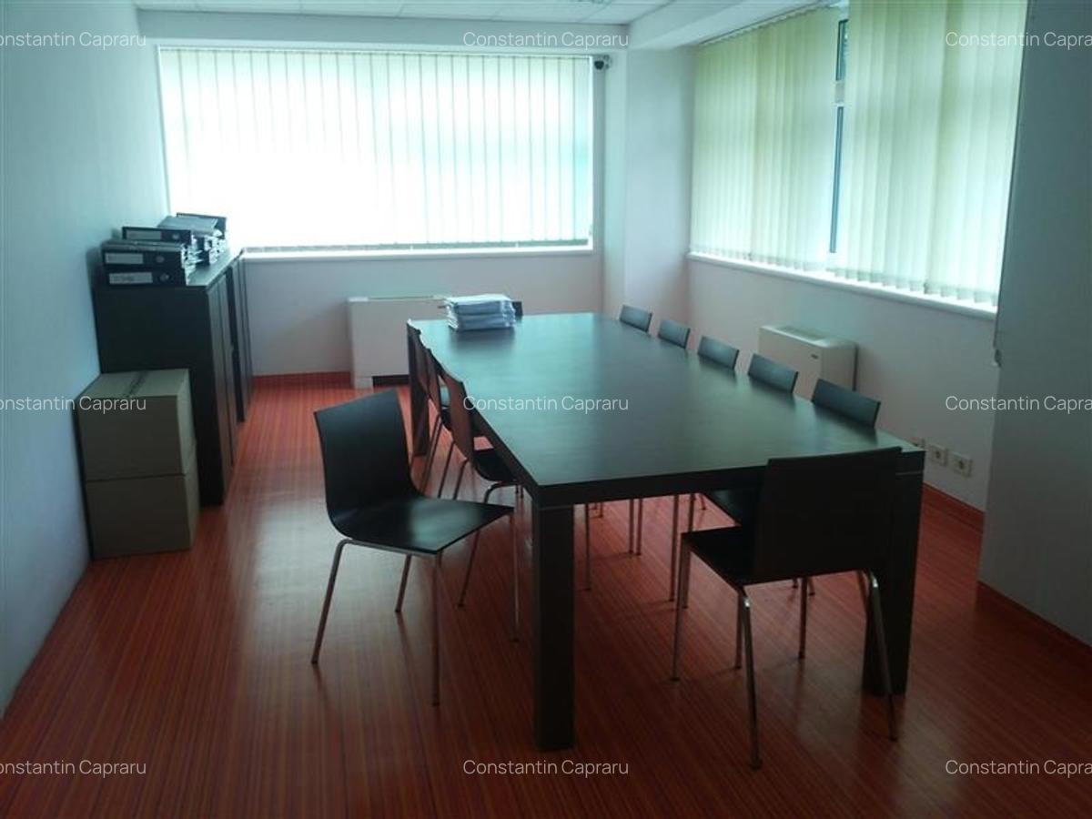 Vanzare spatii birouri - 230 mpc - pret/etaj, parcare inclusa - 6